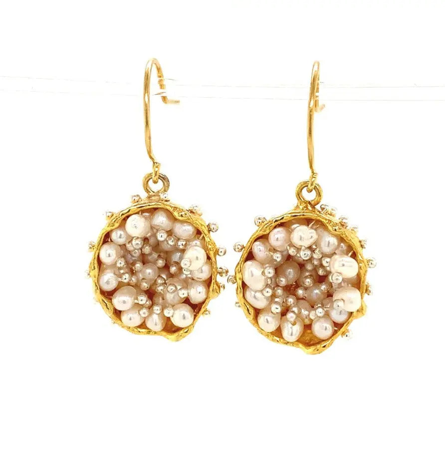 Dance of Stamens Earring Midi, Gold plated hollow bezel with fresh water baby pearls