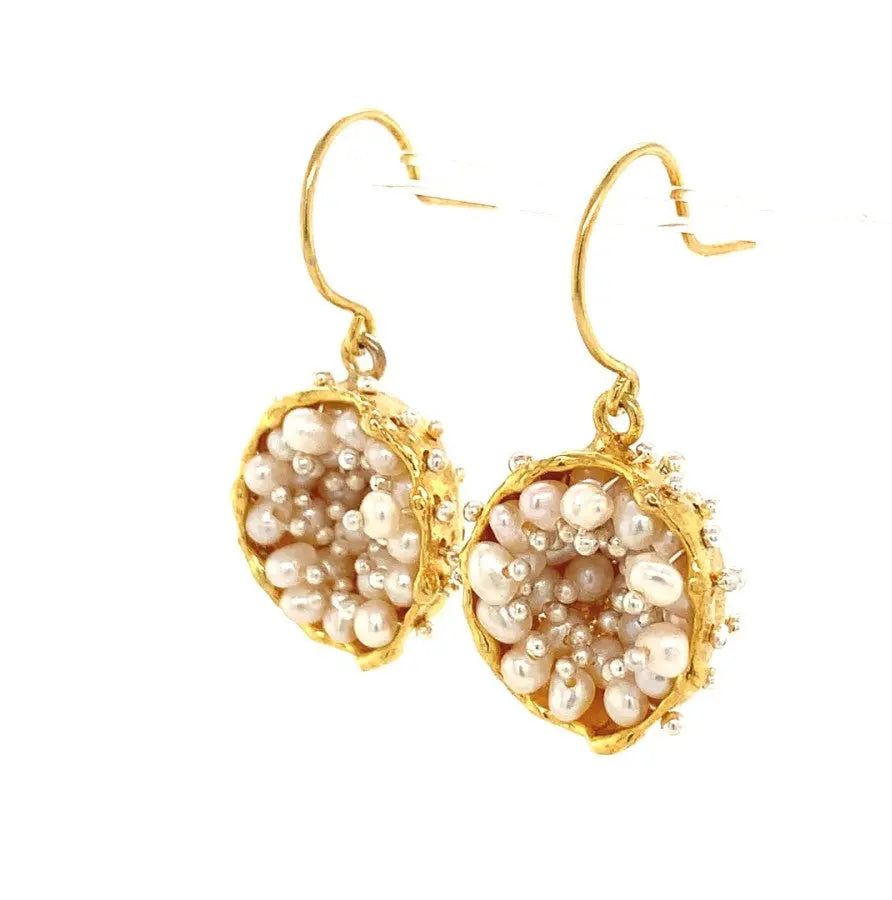 Dance of Stamens Earring Midi, Gold plated hollow bezel with fresh water baby pearls