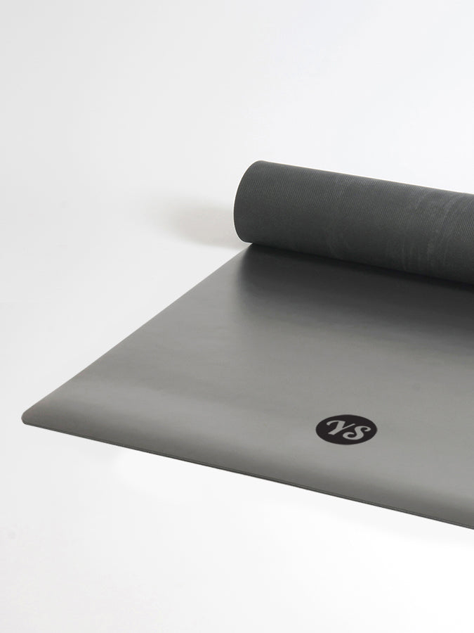 Yoga Studio The Grip Mat 4mm (Long & Wide)