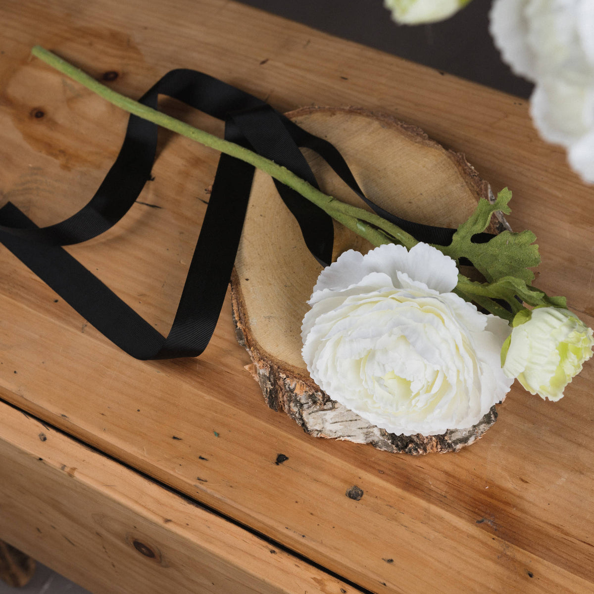 White Ranunculus Spray – alternate view 2