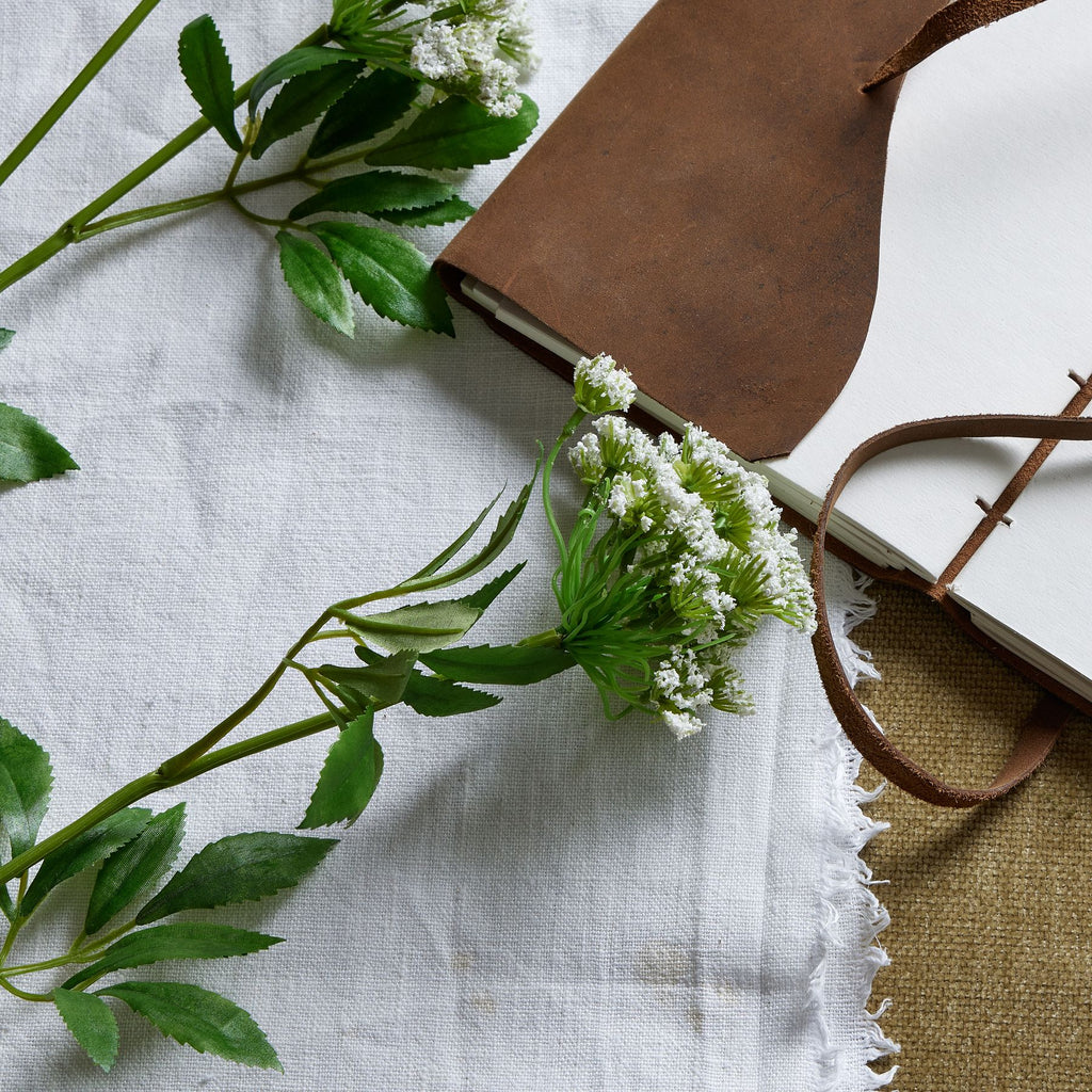 Faux White Cow Parsley Ammi – alternate view 2