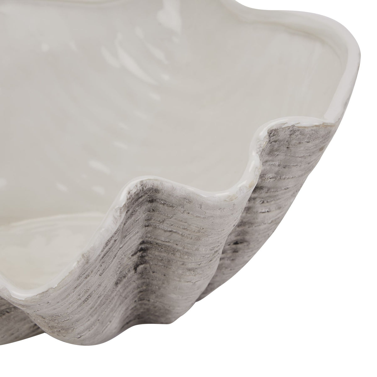 Large Ceramic Adele Shell Bowl – alternate view 2