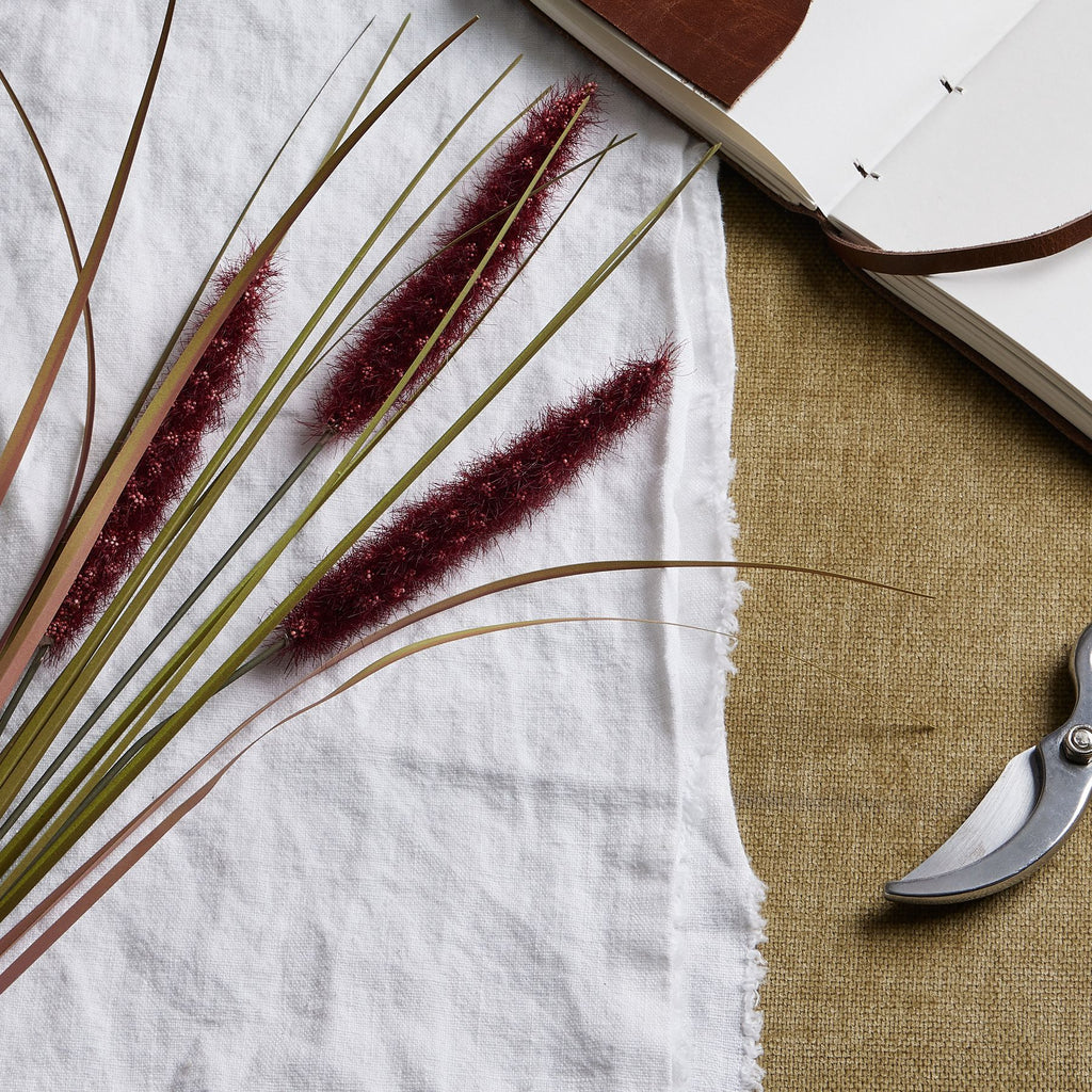 Ruby Triple Grass Stem – alternate view 2