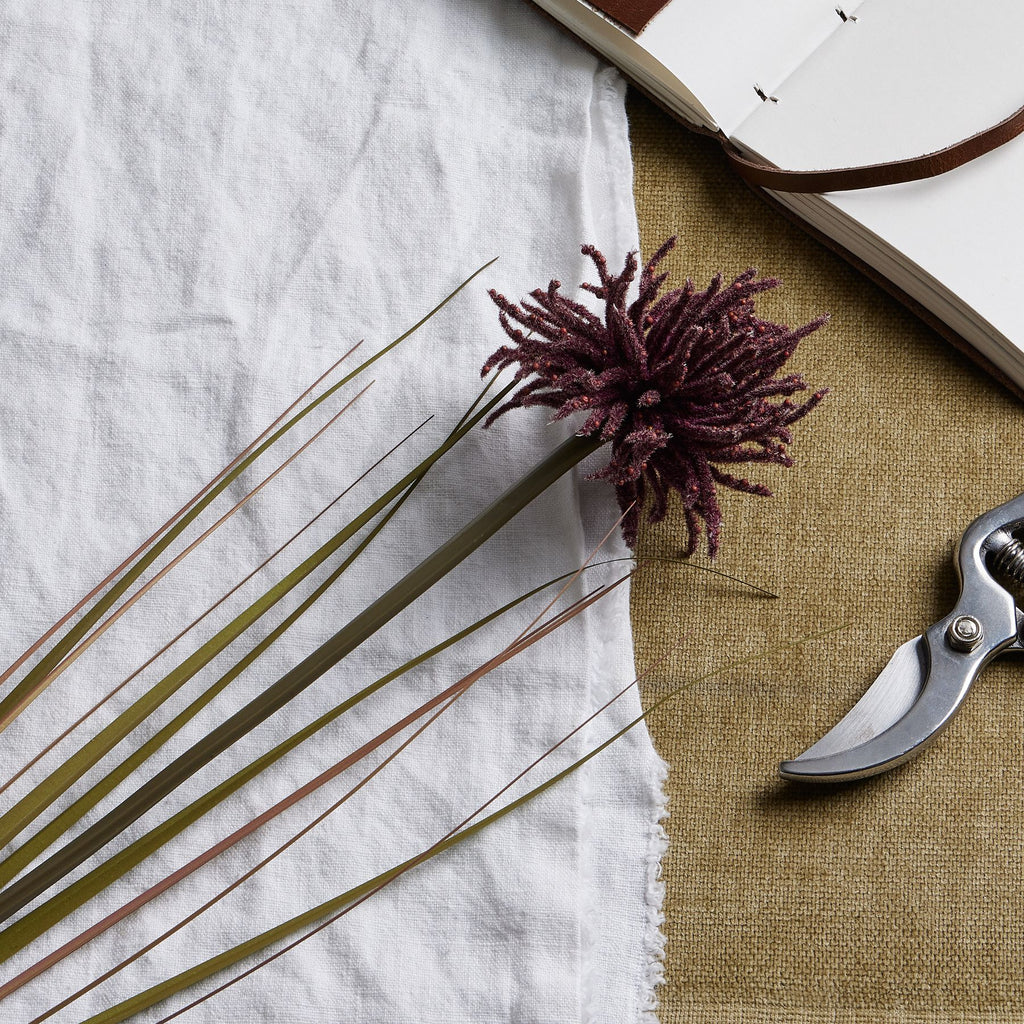 Burgundy Aster Spider Chrysanthemum Stem – alternate view 2