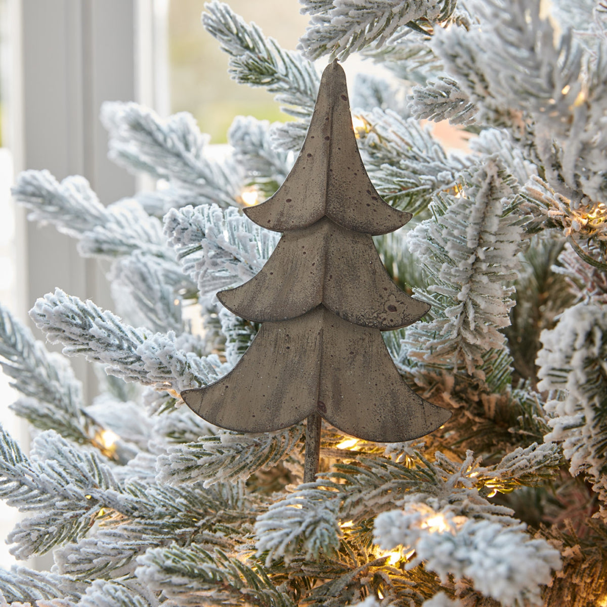 Large Rustic Metal Hanging Tree – alternate view 3