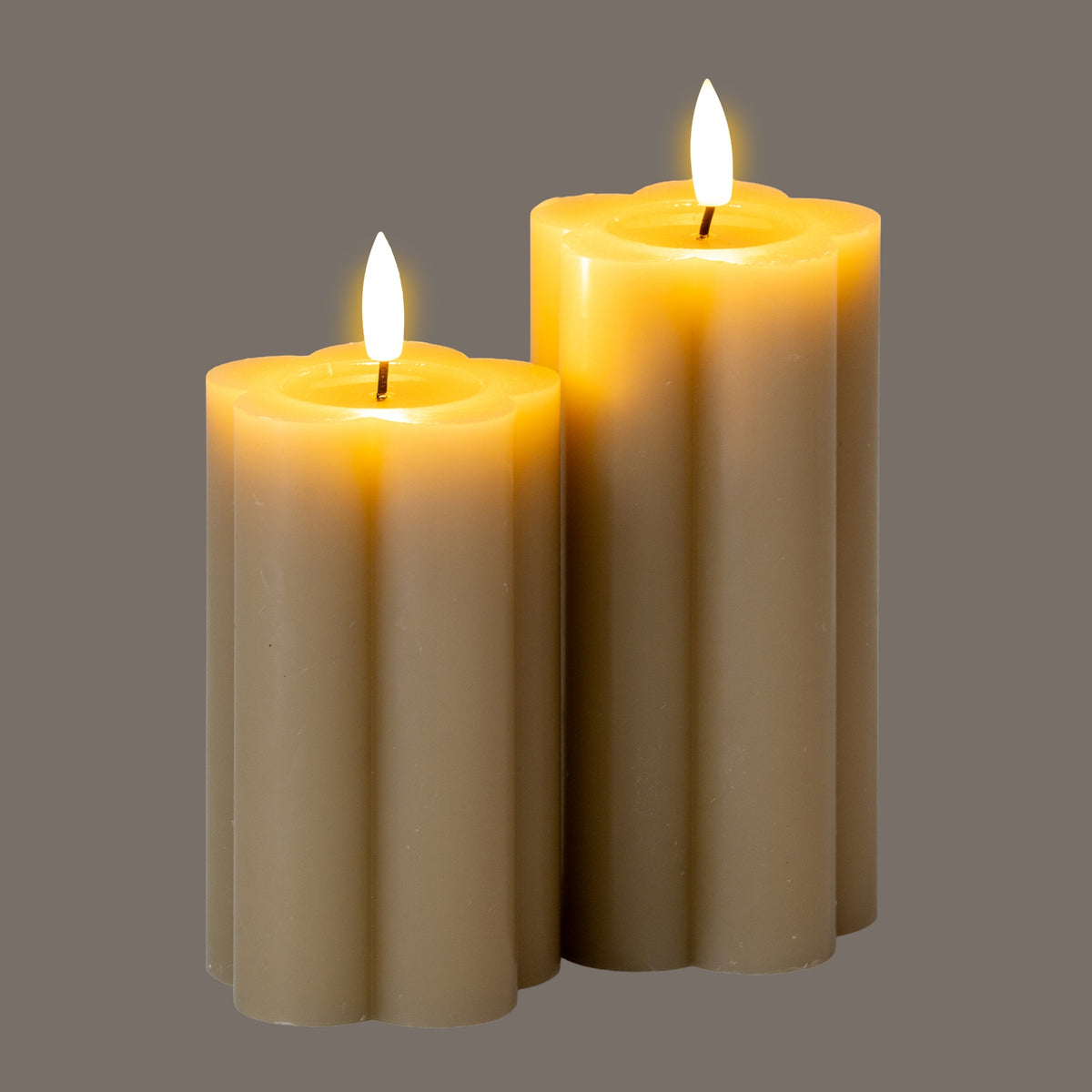 Luxe Collection Natural Glow 2.75x6 Stone LED Candle – alternate view 4