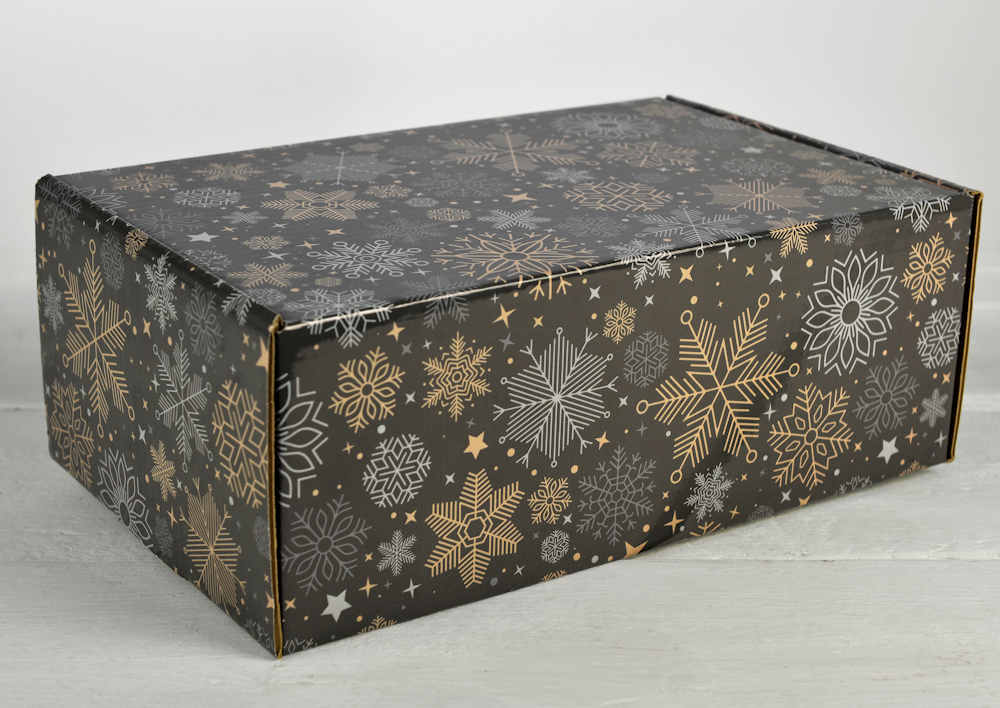Sustainable Christmas Gift Box with Wine