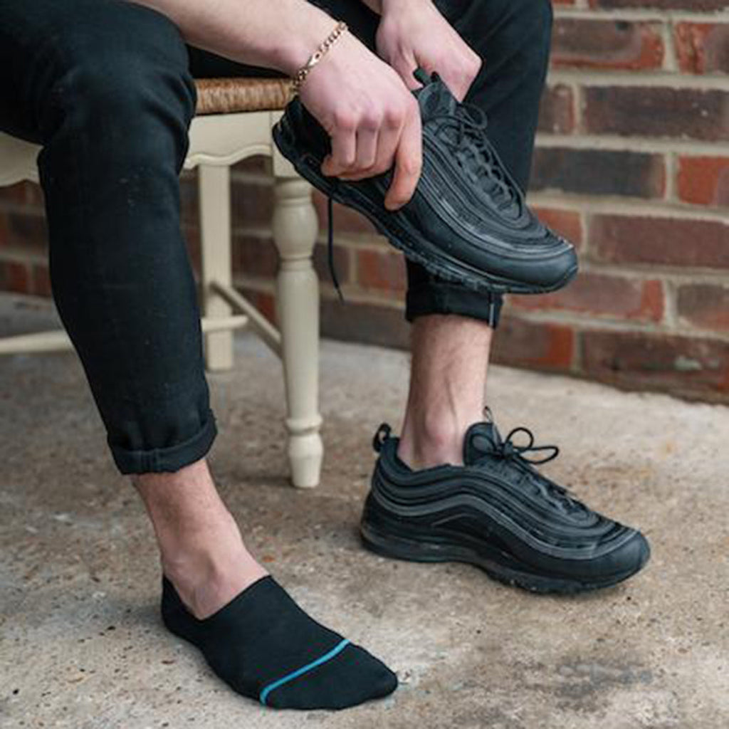 Black No-Show Bamboo-Blend Socks